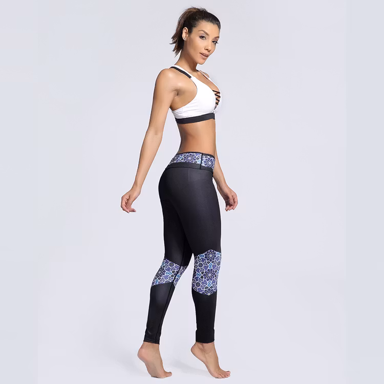 Svarta Yoga Leggings Med Mönster Small