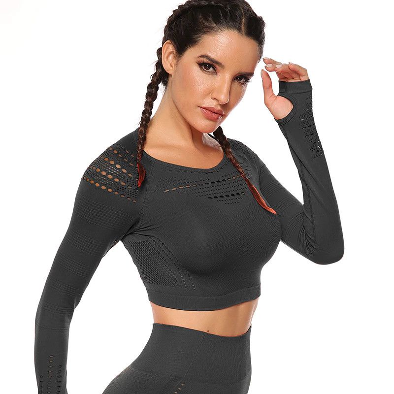 Svart Crop Top Träningstopp seamless med långa armar.