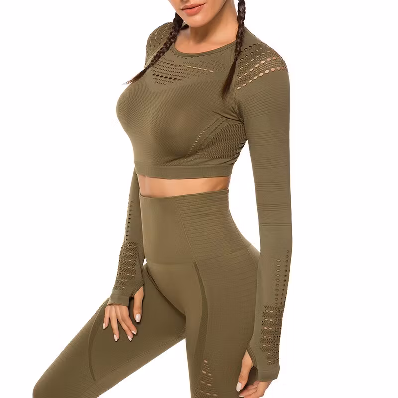 Grön Crop Top Träningstopp seamless med långa armar.