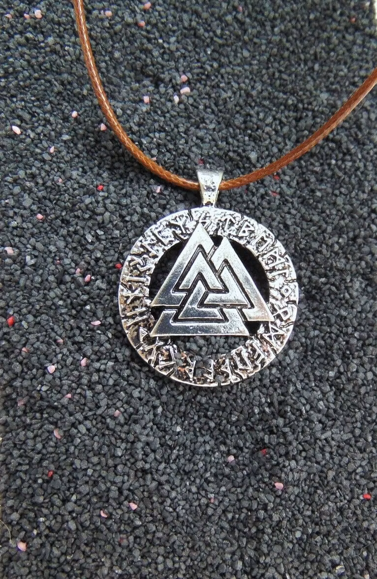 Valknut Wotan Knut Läderhalsband Viking Thor 3 Triangel
