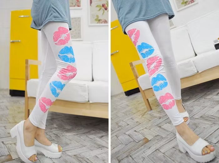 Vita leggings med läppar