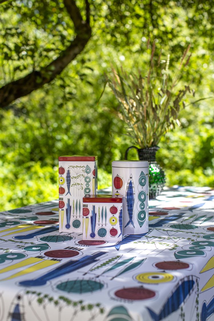 LITEN METALLBURK PICKNICK