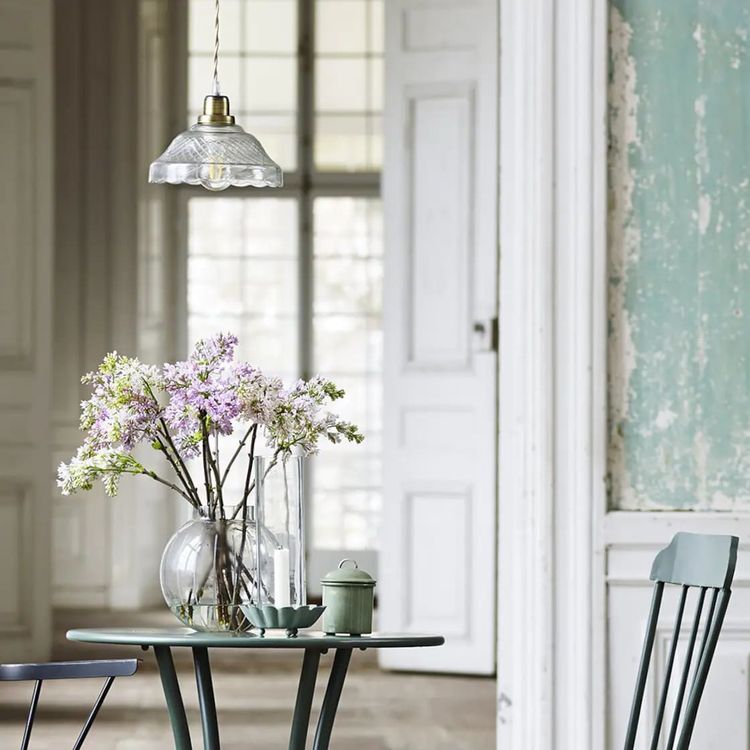 Butik Täppan GLASVAS för blommor i transparent färg