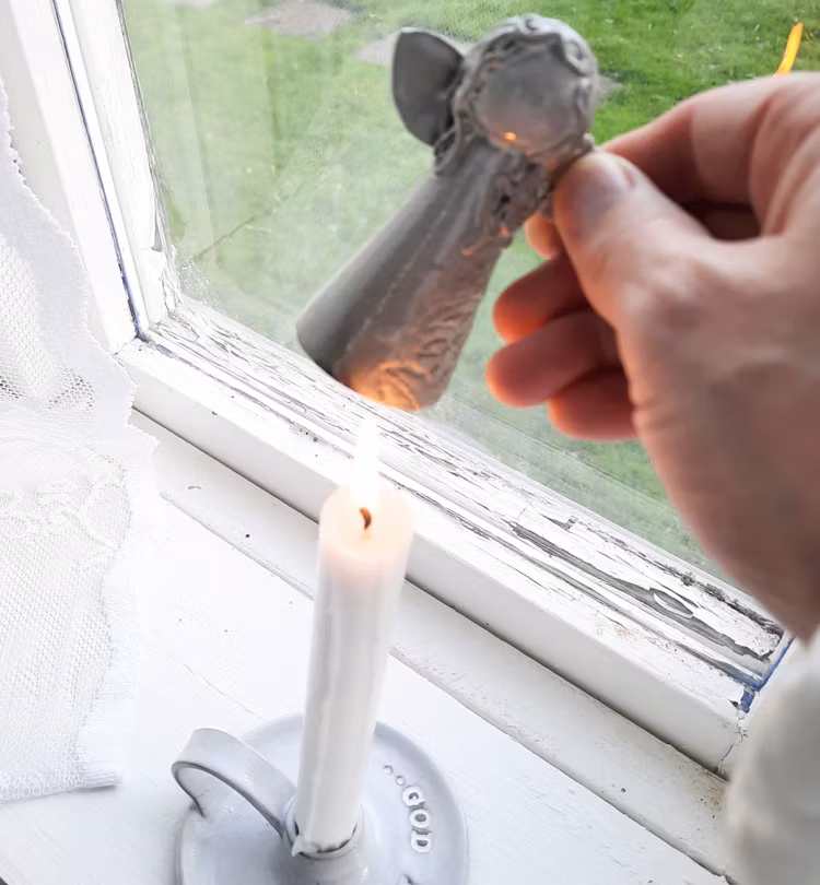 KERAMIKÄNGLAR  SOM LJUSSLÄCKARE
