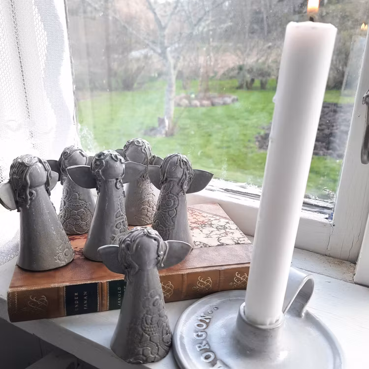 KERAMIKÄNGLAR  SOM LJUSSLÄCKARE