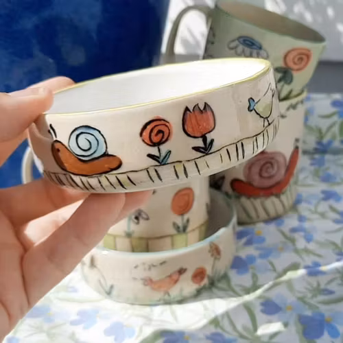 HANDMÅLAD KERAMIKSKÅL