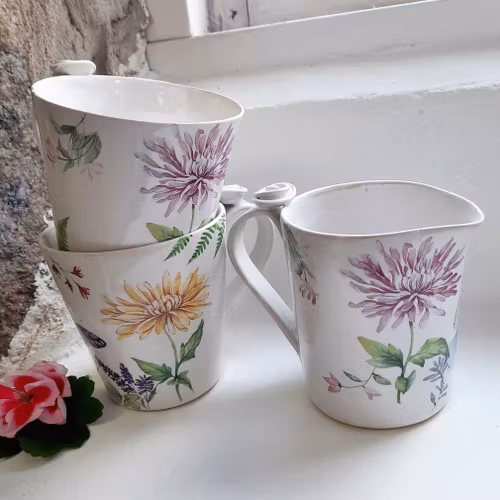 DRÖMLIKA MÖNSTERMUGGAR