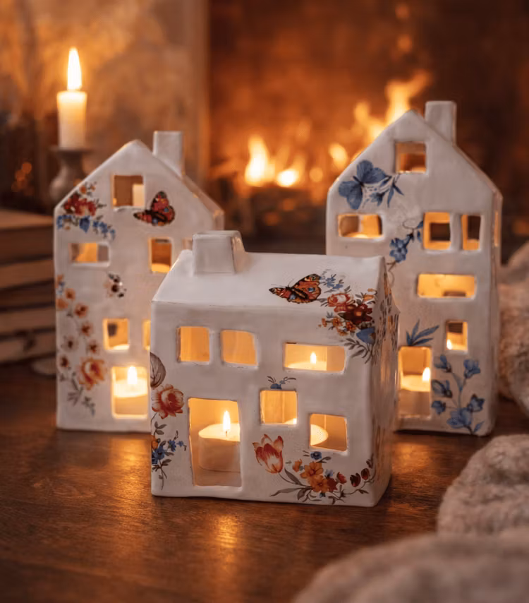 KERAMIKHUS, LJUSLYKTA ROSA BLOMMOR