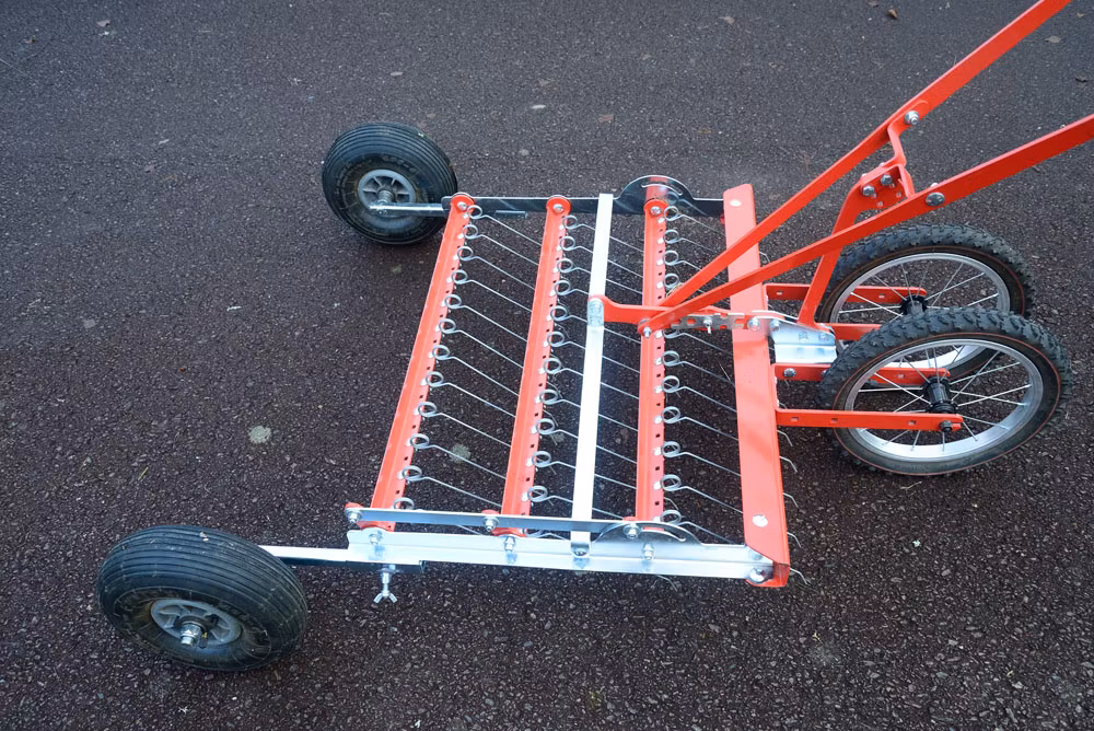 Terrateck Harvvagn med 36 fjäderstål.  Starkt prissänkt