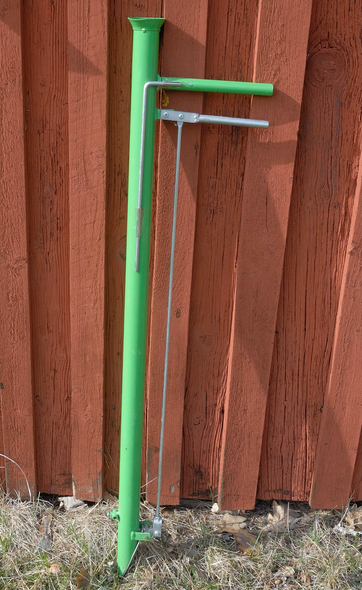 Planteringsrör, sårör 35 mm kraftig i stål, ca 10 cm djup spets med inställning