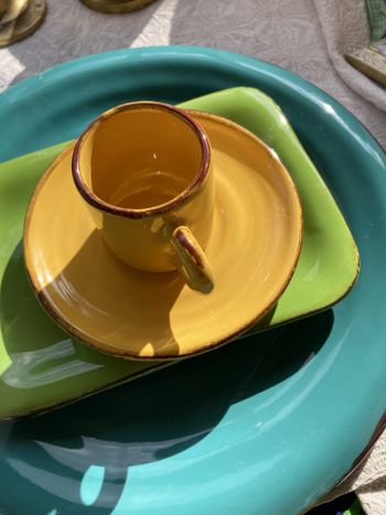 espressokopp-gul-kaffe