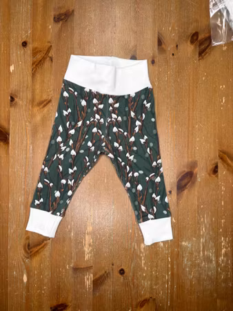 Byxor med mudd, grön vide