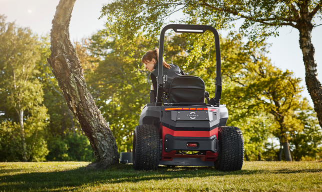 82ZTC132 82V Zero Turn Åkgräsklippare OptimusZ™ 132 cm