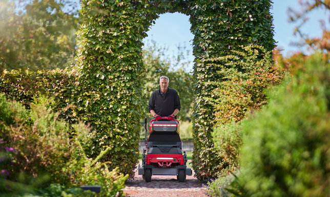 82ZTCS92 82V Zero Turn stågräsklippare