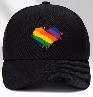 Caps med regnbuehjerte