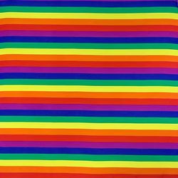 Regnbueskjerf – mykt, fargerikt og fullt av Pride