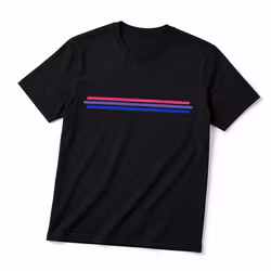 Svart T-skjorte med Pride-striper