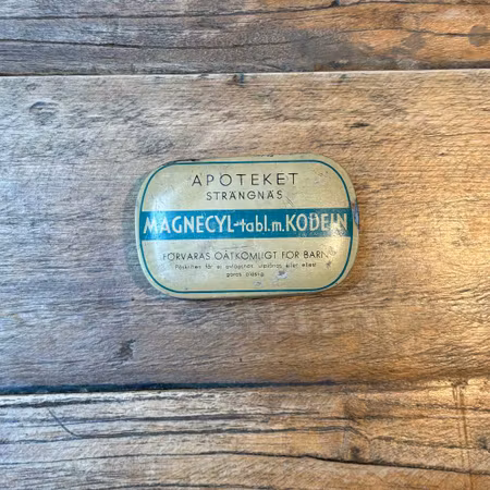 Magnecyl pillerask vintage plåt grön