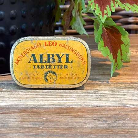 Albyl pillerask vintage plåt gul
