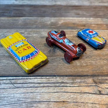 Vintage plåtbilar 3 set i olika modeller