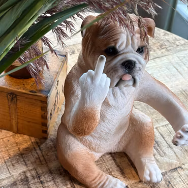 Dariel cool vinhållare hund som visar fingret