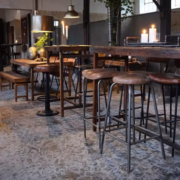 Brooklyn barpall i brunt läder och järn