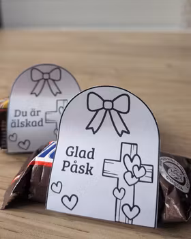 Pappersomslag till godisbit