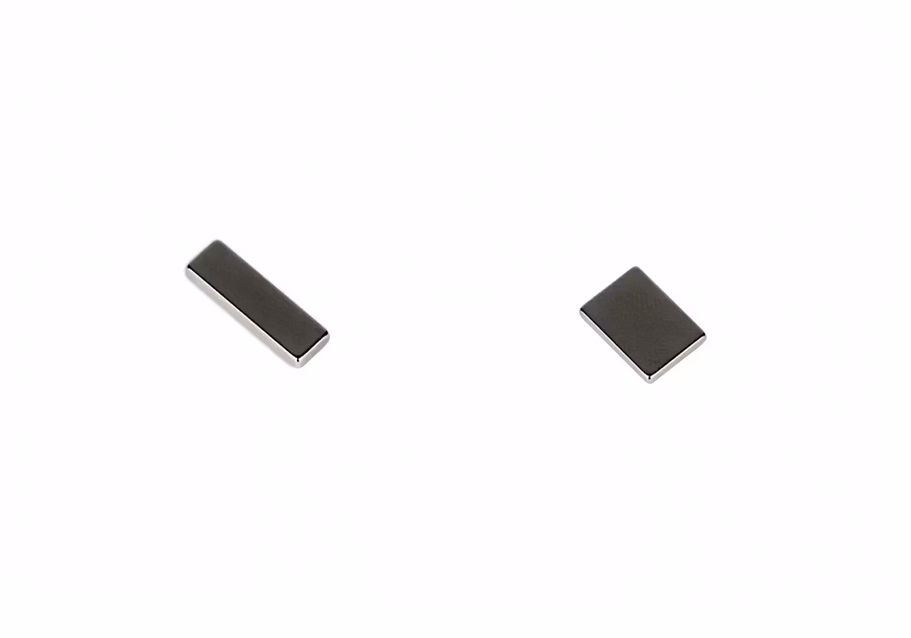 Magnet för limning på LED skena