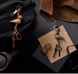 Nyckelring Fågel mörk ek