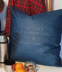 Kuddfodral "fjällfika varm choklad och jägarsnus"