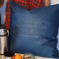 Kuddfodral "fjällfika varm choklad och jägarsnus"