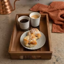 Serveringsbricka akacia 33x22x6 cm