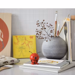 Hoptimist Ladybird red