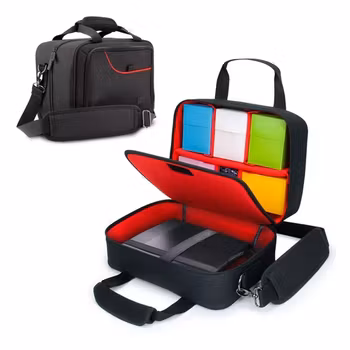 ​[BESTILLINGSVARE] – USA Gear Magic: The Gathering Deck Travel Bag – Red Edition