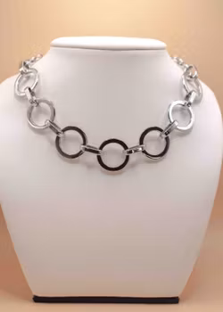 Halsband Friman Varumärke