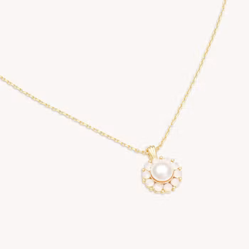 Sofia pearl necklace - Rosaline Lily & Rose Varumärke