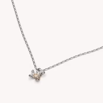 Petite Eponine necklace - Silver Lily & Rose Varumärke
