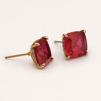 Desiree studs - Garnet Lily & Rose Varumärke