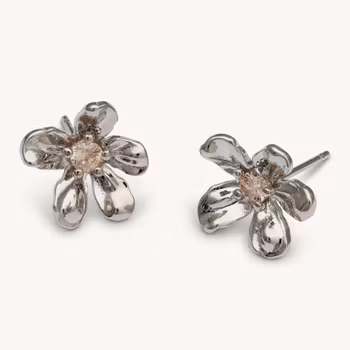 Petite Eponine stud earrings - Silver Lily & Rose Varumärke