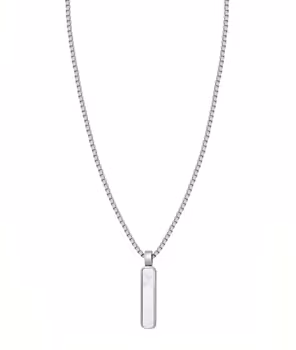 COLE Arock Varumärke
• Längd: 53 cm - kedjan kan också fästas vid 43 cm
• Bredd: 3 mm
• Längd på hänge: 35 mm
• Bredd på hänge: 7 mm
• Förlängningskedja på 6 cm, vilket kan göra halsbandet upp till 59 cm långt