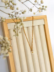 Daisy necklace