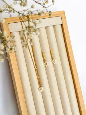 Daisy necklace