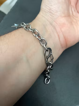 Star Cuff - Armband i rostfritt stål med stjärnberlocker