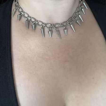 Spike Choker - Choker Halsband med 13 Spikes i Rostfritt Stål