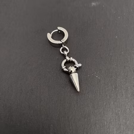 Spike Drop Small – Kort Örhänge med Spike i Rostfritt Stål 304