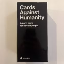 Cards Against Humanity Intl edition (Begagnat Sällskapsspel)