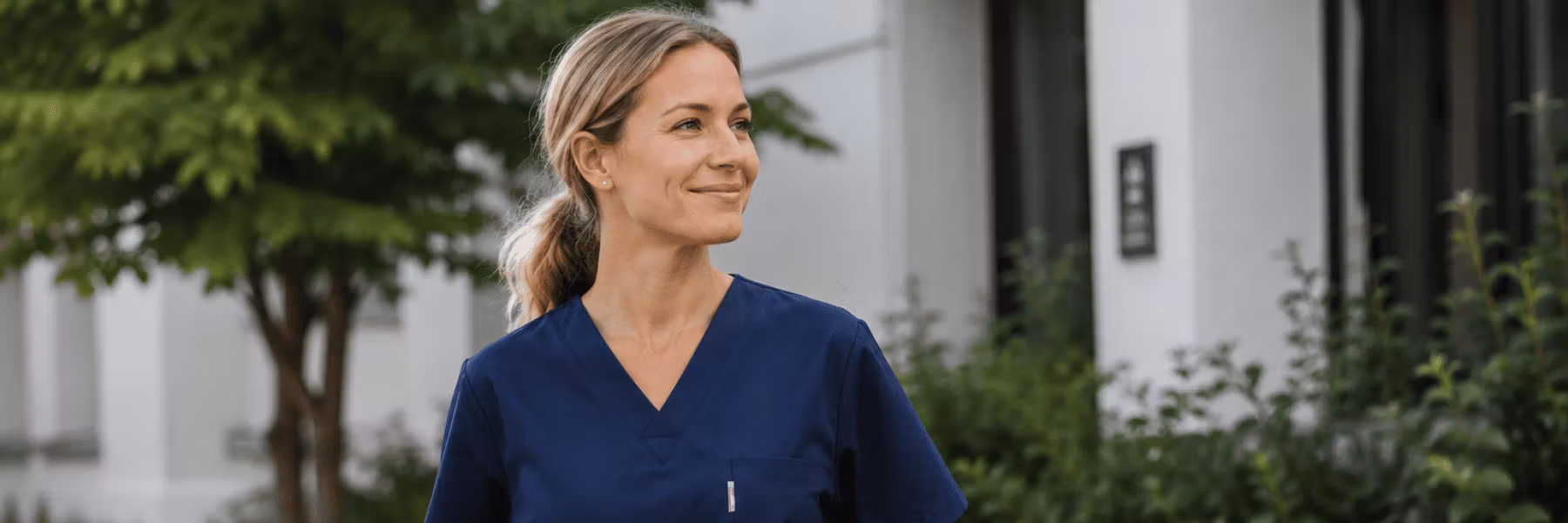 Därför sitter vissa vårdtunikor bättre än andra – en guide till riktigt bra passform