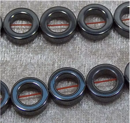 Donut, Ringar i hematit,  8x8x3 mm