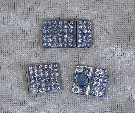 Fäste/Magnetlås med strass för platta remmar