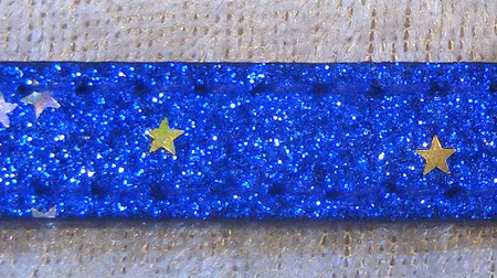 Platt läderrem, glitter, kornblå